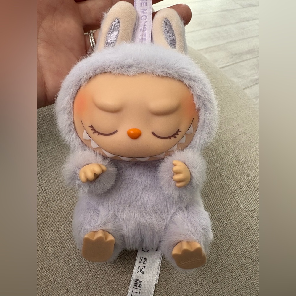 Original Popmart Have a seat Labubu